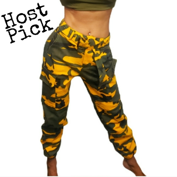 AKIRA Pants - HP🥳 AKIRA NEW Camo Cargo Pants with Pockets SZ S